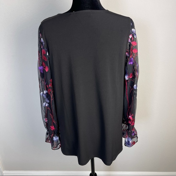 Susan Graver black sheer embroidered sleeve v-neck side slit blouse top size M - Picture 5 of 15
